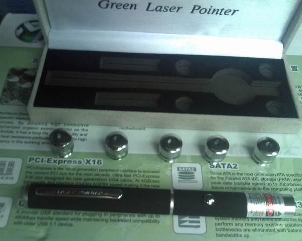200mw 5in1 green laser pointer with 5 amazing Pattern Heads